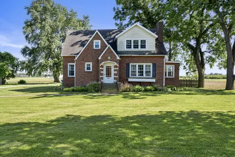 8040 Territorial Rd, Watervliet, MI 49098