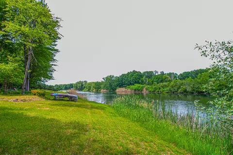 9518 Sunset Dr # 348, Canadian Lakes, MI 49346