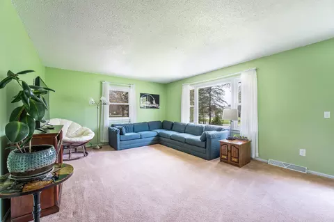 Living - 7222 S 3rd St, Mattawan, MI 49071 photo 1 of 2