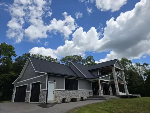 6172 Hellner Rd, Ann Arbor, MI 48105