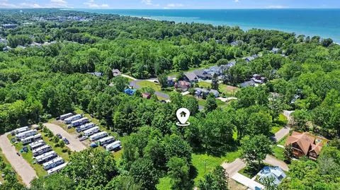 41 Lincoln Ave #11, South Haven, MI 49090