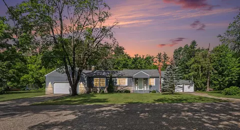 211 Strongwood Ave, Battle Creek, MI 49014
