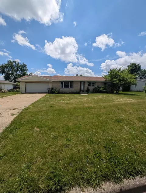 701 Lancashire Dr, Sturgis, MI 49091