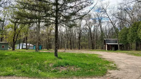 2649 E Fox Dr, Grant, MI 49327 photo 9