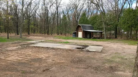 2649 E Fox Dr, Grant, MI 49327