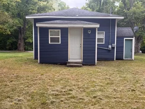 Exterior - 37 E Jefferson St, Newaygo, MI 49337 photo 3 of 6
