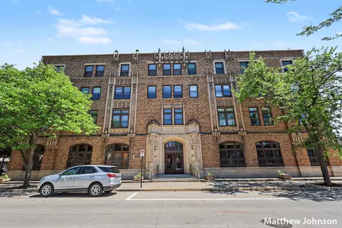297 W Clay Ave #202, Muskegon, MI 49440