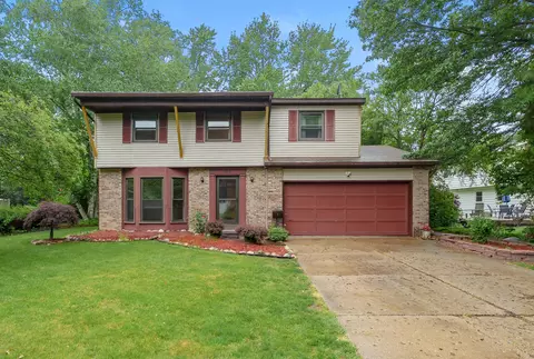 823 Newgate Rd, Kalamazoo, MI 49006