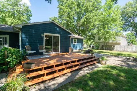 Exterior - 57385 Hamilton St, Mattawan, MI 49071 photo 7 of 10