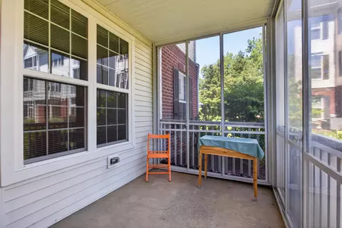 Exterior - 1928 Coventry Rd, Jackson, MI 49201 photo 4 of 11