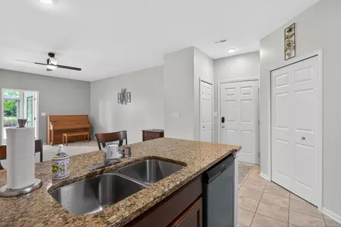 Entry Way - 1928 Coventry Rd, Jackson, MI 49201 photo 2 of 4