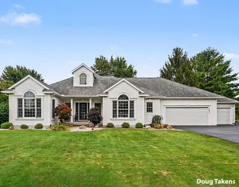 5842 Julie St, Hudsonville, MI 49426