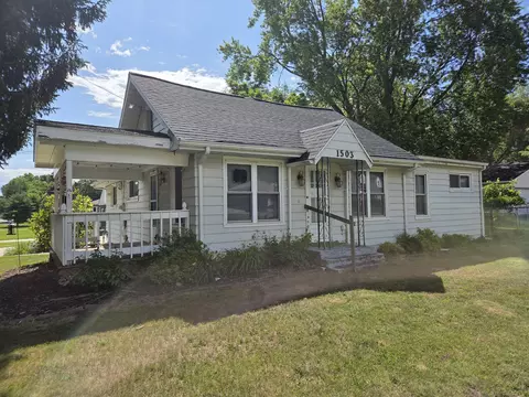 1503 Warren Ave, Jackson, MI 49203