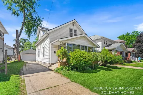 850 Richmond St NW, Grand Rapids, MI 49504