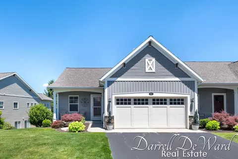 885 S Center Park Dr SW, Byron Center, MI 49315