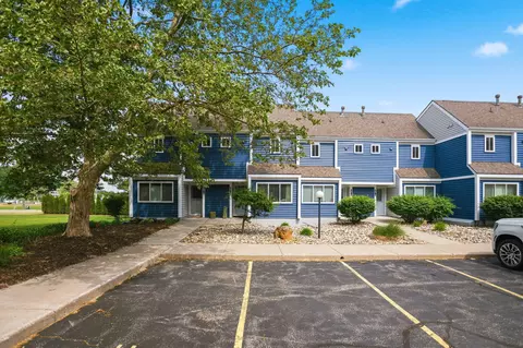 261 Black River St #G, South Haven, MI 49090