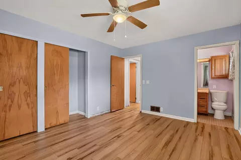 Bedroom - 2475 Park Dr, Jackson, MI 49203 photo 2 of 5
