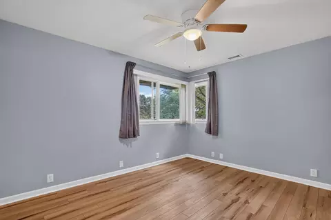 Bedroom - 2475 Park Dr, Jackson, MI 49203 photo 1 of 5