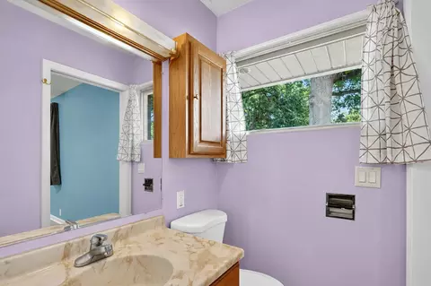 Bath - 2475 Park Dr, Jackson, MI 49203 photo 1 of 6