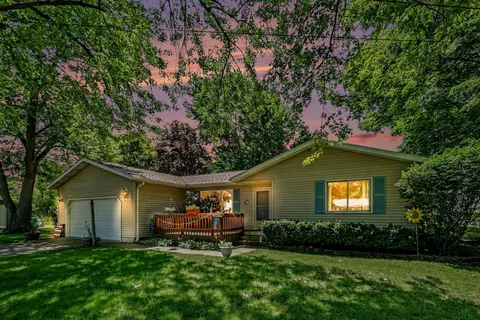 202 E Vermont Ave, White Pigeon, MI 49099