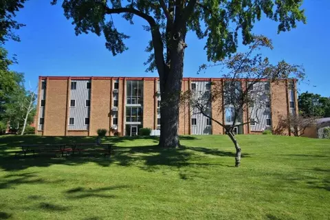 173 E Michigan Ave #203B, Three Rivers, MI 49093