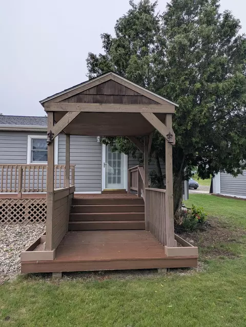 Exterior - 8219 E Harrison Rd, Walkerville, MI 49459 photo 7 of 8