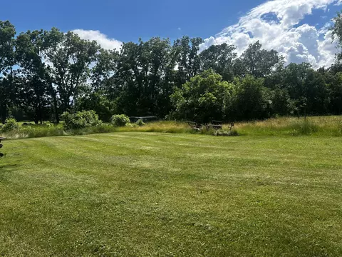 10924 E Grand River Ave, Portland, MI 48875