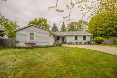 1508 Hendrick Rd, Muskegon, MI 49441
