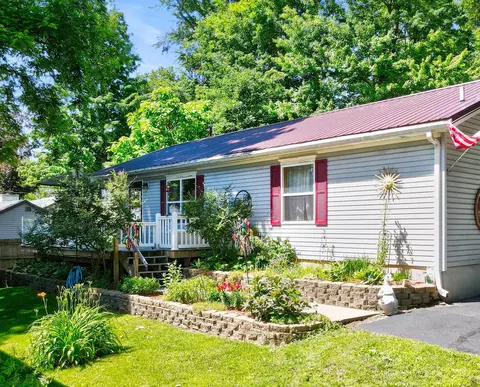 6859 Paradise Park, Saranac, MI 48881