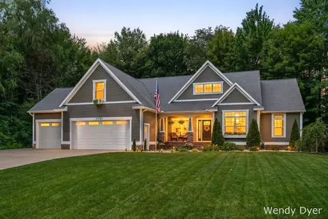 6681 Wood Hollow Ct, Allendale, MI 49401