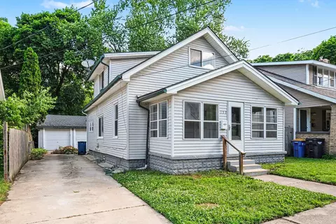 353 Cedar St NE, Grand Rapids, MI 49503