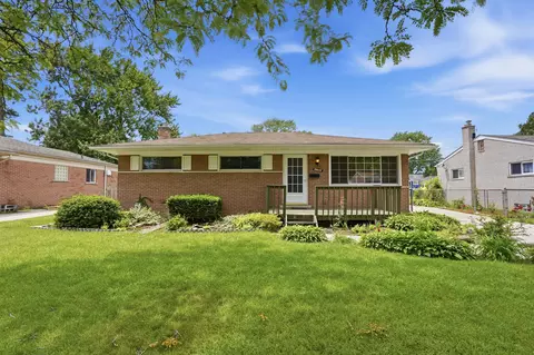 35843 Rewa St, Clinton Twp, MI 48035