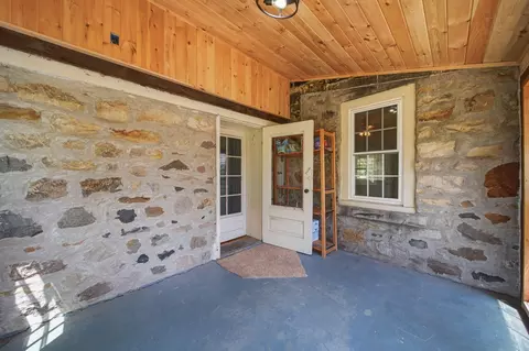 Exterior - 208 Glasgow Rd, Jackson, MI 49201 photo 27 of 67