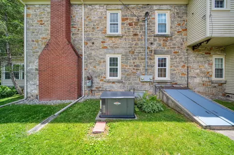 Exterior - 208 Glasgow Rd, Jackson, MI 49201 photo 57 of 67