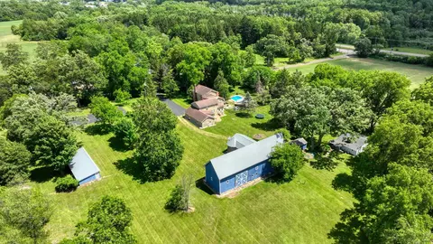 View/Area - 208 Glasgow Rd, Jackson, MI 49201 photo 4 of 10