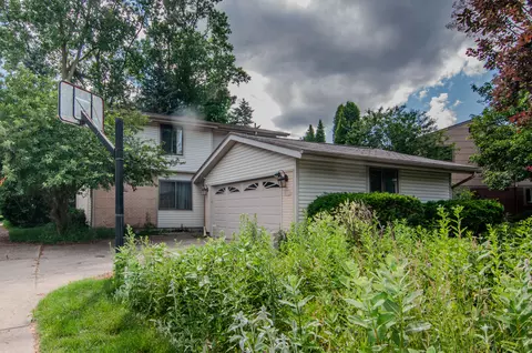 1325 Chartwell Carriage Way S, East Lansing, MI 48823