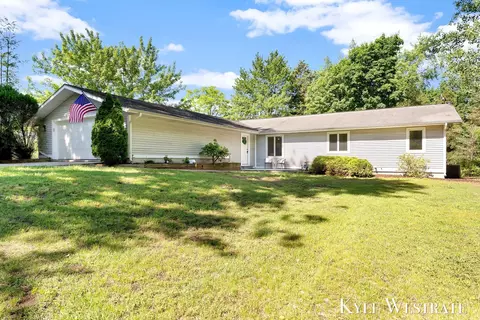 18883 168th Ave, Spring Lake, MI 49456