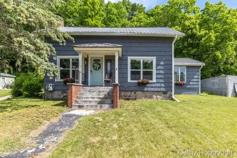 510 E Main St, Ionia, MI 48846