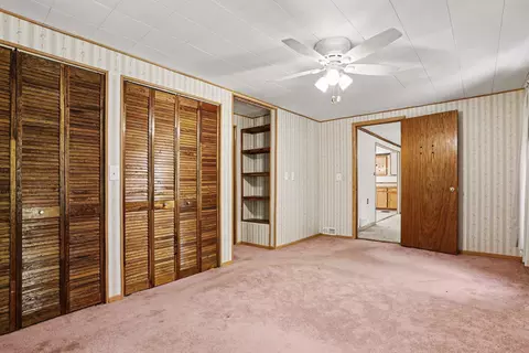 Bedroom - 5385 E C Ave, Richland, MI 49083 photo 2 of 3