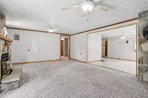 Living - 5385 E C Ave, Richland, MI 49083 photo 3 of 4