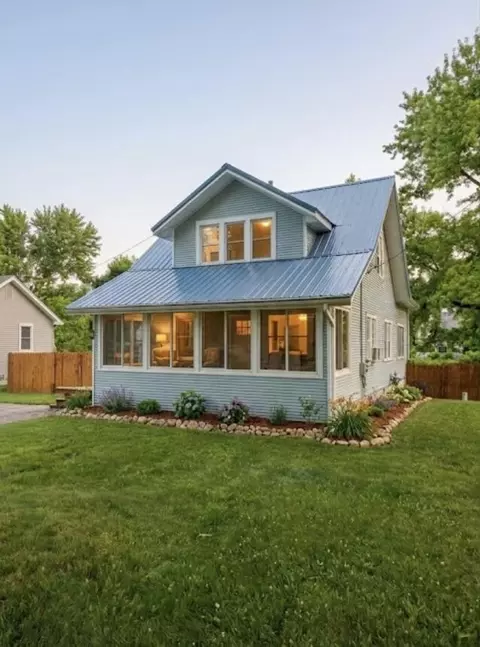 122 High St, Rives Junction, MI 49277