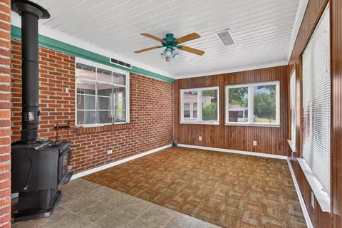 Exterior - 1253 Levant St, Jackson, MI 49203 photo 3 of 17