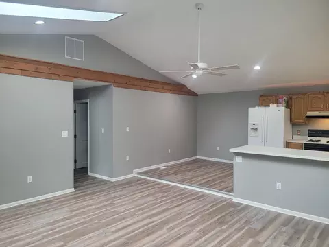 Living - 6322 Princess St, Taylor, MI 48180 photo 1 of 5