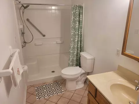 Bath - 6322 Princess St, Taylor, MI 48180 photo 6 of 6