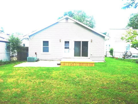 Exterior - 6322 Princess St, Taylor, MI 48180 photo 6 of 7