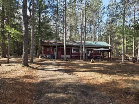 1909 W 16th St, Baldwin, MI 49304