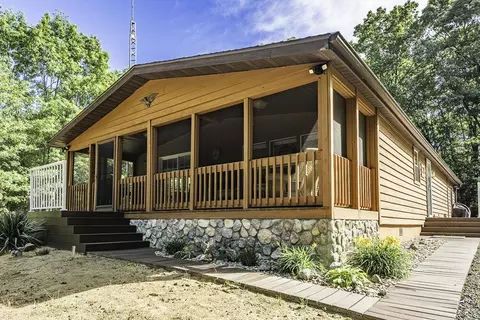 5026 W Harrison Rd, Hart, MI 49420