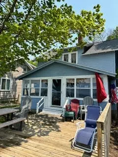 4955 Rosabelle Beach Ave, Holland, MI 49424