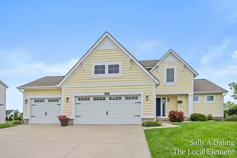 11520 84th Ave, Allendale, MI 49401