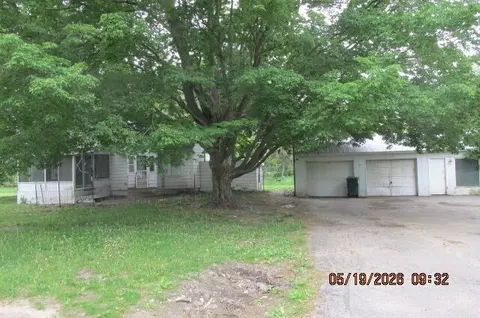 5616 118th Ave, Fennville, MI 49408
